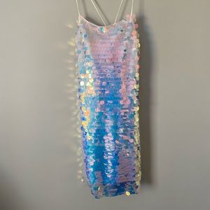 LuLus sequin disc shift dress iridescent size small